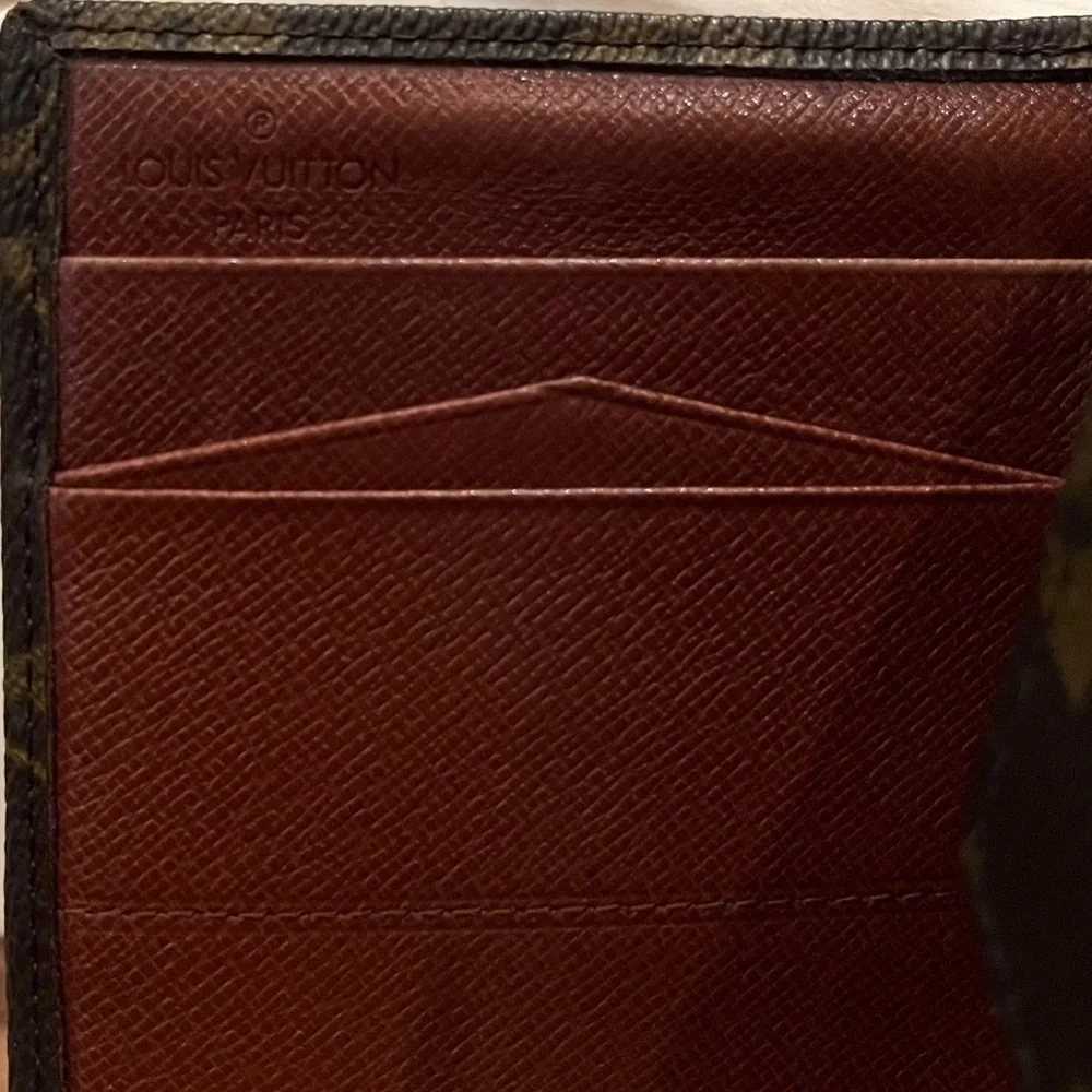 Louis Vuitton Vintage 1991 Compact Wallet EUC - Picture 9 of 16